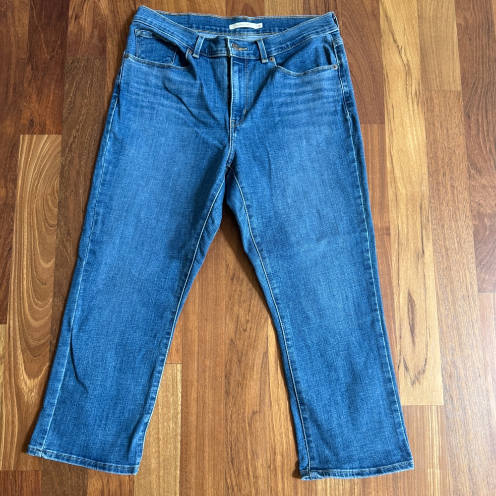 Levi's Jeans Women's Stretchy Classic‎ Capri Denim Jeans Size 10 (W30)